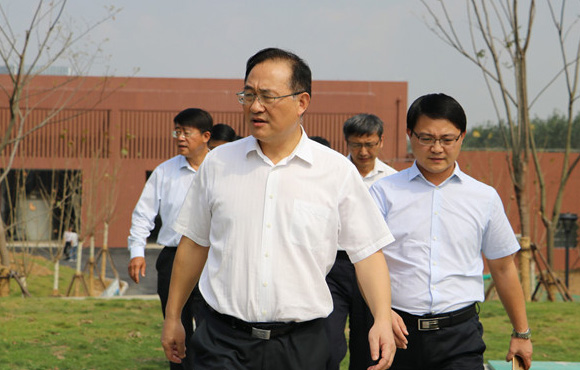 安徽省水利厅方志宏厅长调研国祯环保京台高速处初期雨水调蓄工程