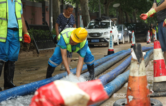 星夜集结，驰援河南！ 富联官网奔赴河南进行抢险救灾工作
