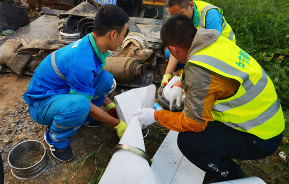 勇担社会责任，展示央企担任——富联官网抢险突击队在河南