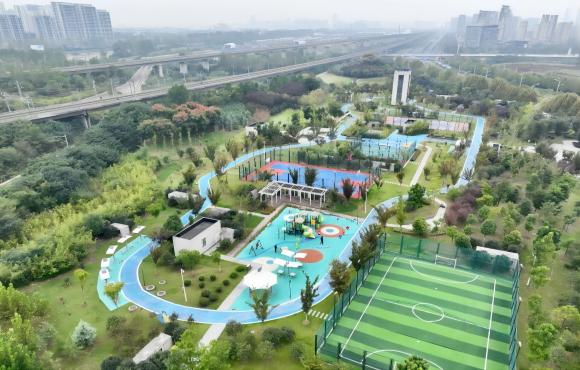 “藏”在公园里的富联官网胡大郢净水厂